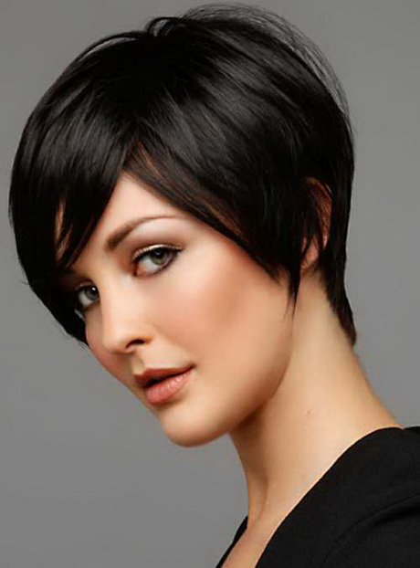Modèle de coiffure courte pour femme modle-de-coiffure-courte-pour-femme-96_19 