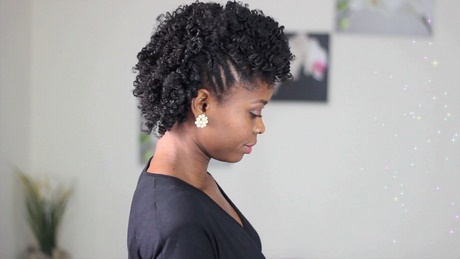 Coiffure cheveux afro court