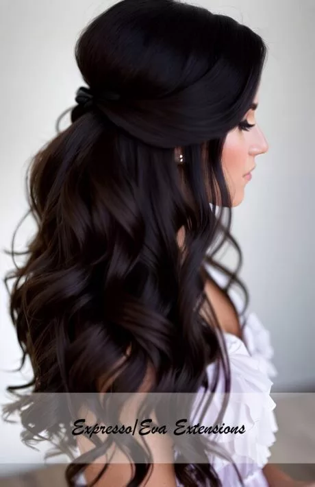 Cheveux mariage 2023 cheveux-mariage-2023-31_16-9 