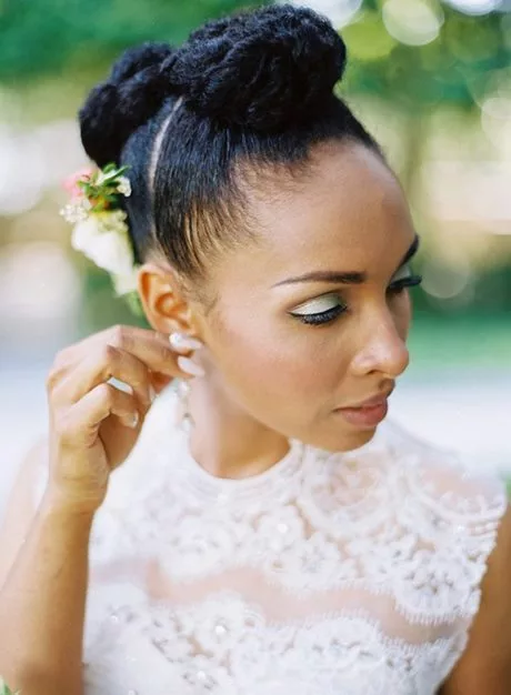 Coiffure de mariée africaine 2023 coiffure-de-mariee-africaine-2023-93_3-9 