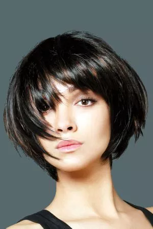 Modèles de coupes de cheveux courts 2023 modeles-de-coupes-de-cheveux-courts-2023-87_15-8 
