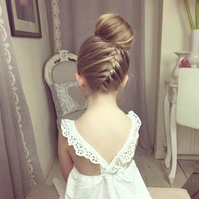 Coiffure mariage cheveux courts petite fille coiffure-mariage-cheveux-courts-petite-fille-60_13 