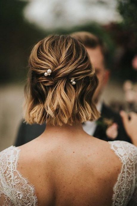 Coiffure mariage cheveux courts 2021