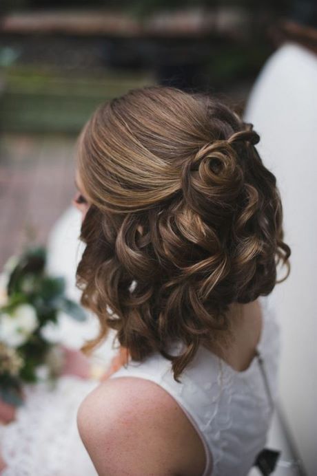 Coiffure mariage 2022 cheveux courts coiffure-mariage-2022-cheveux-courts-98_6 