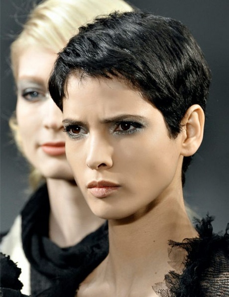 Modele de coupe de cheveux tres court pour femme modele-de-coupe-de-cheveux-tres-court-pour-femme-29_9 