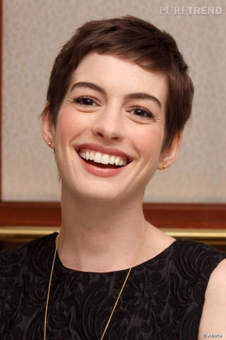 Anne hathaway cheveux courts anne-hathaway-cheveux-courts-75_10 