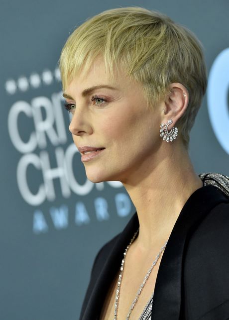 Charlize theron coupe courte charlize-theron-coupe-courte-16_19 