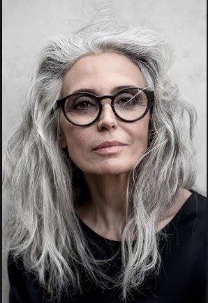 Coupe courte cheveux gris femme 60 ans coupe-courte-cheveux-gris-femme-60-ans-98_10 