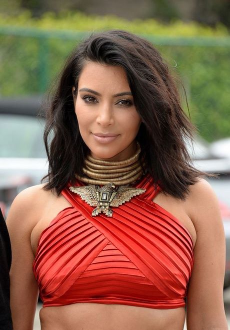 Kim kardashian cheveux court kim-kardashian-cheveux-court-87 