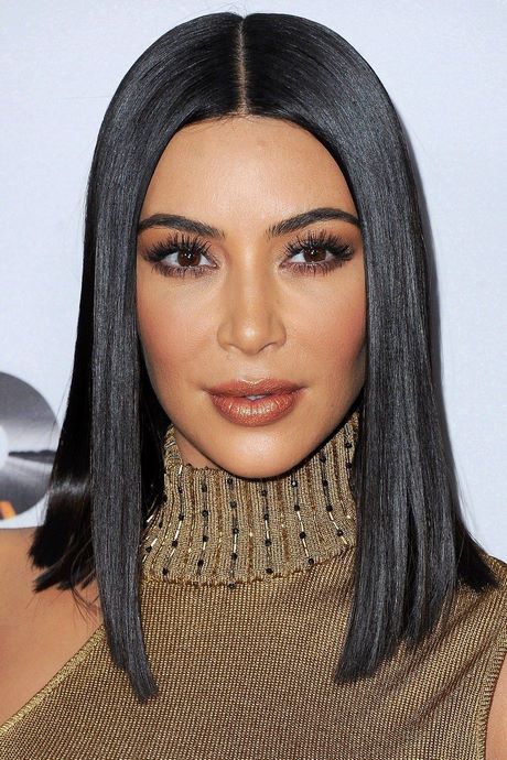 Kim kardashian cheveux court kim-kardashian-cheveux-court-87_5 