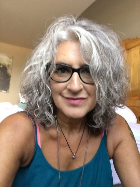 Cheveux gris long femme cheveux-gris-long-femme-44_5 