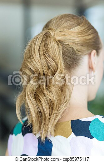 Cheveux long attaché cheveux-long-attache-63_3 