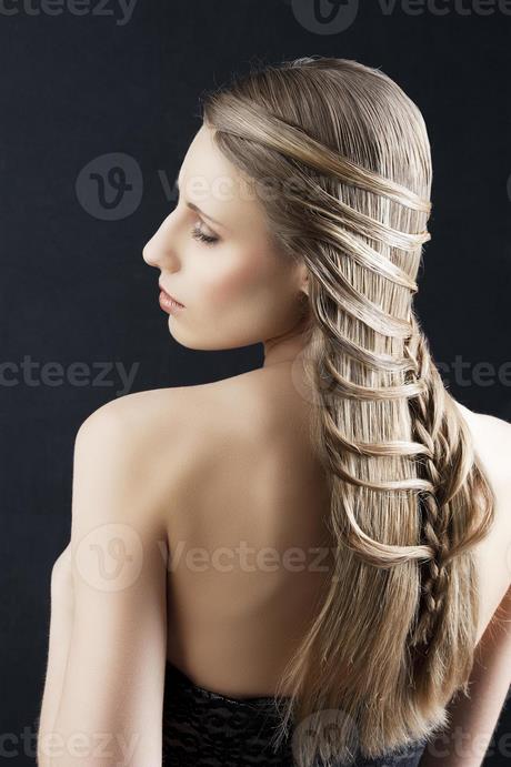 Coiffure glamour cheveux long coiffure-glamour-cheveux-long-28_12 