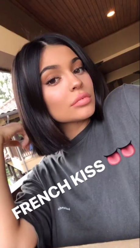 Coupe carré kylie jenner coupe-carre-kylie-jenner-89_9 
