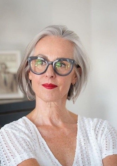 Coupe courte femme 60 ans avec lunettes coupe-courte-femme-60-ans-avec-lunettes-64_10 