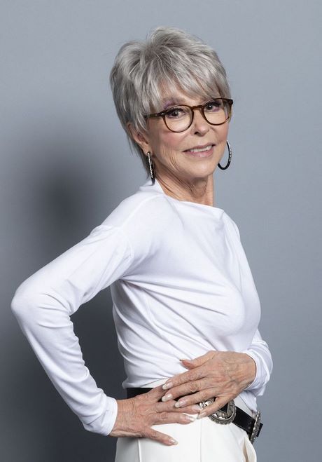 Coupe courte femme 60 ans avec lunettes coupe-courte-femme-60-ans-avec-lunettes-64_14 