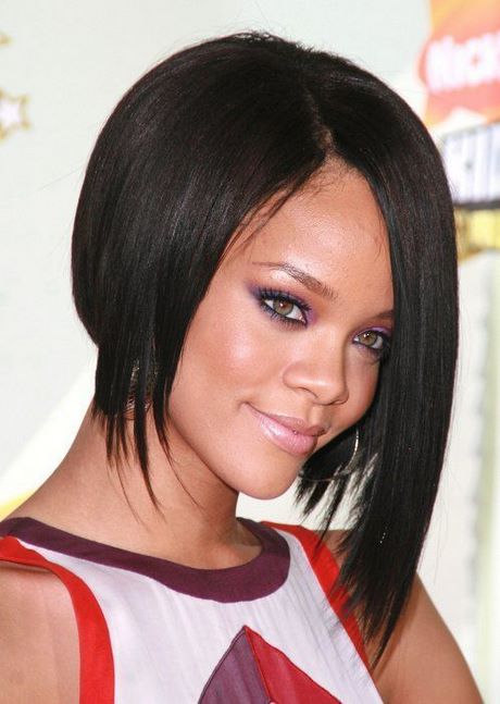 Rihanna carré plongeant rihanna-carre-plongeant-07_10 