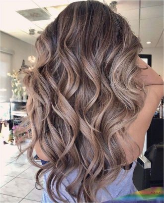 Tie and dye blond cheveux long tie-and-dye-blond-cheveux-long-08_11 