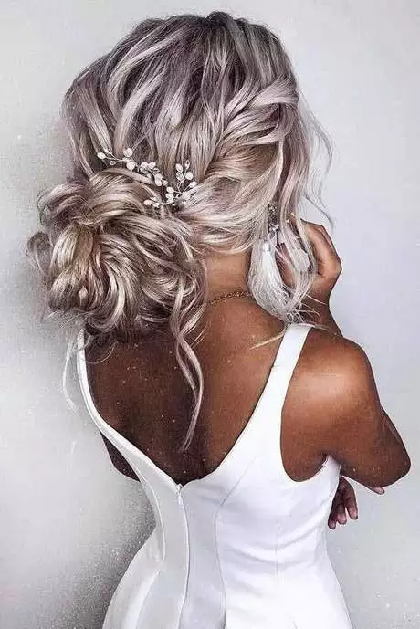 Coiffure mariage cheveux courts 2024 coiffure-mariage-cheveux-courts-2024-67_17-10 