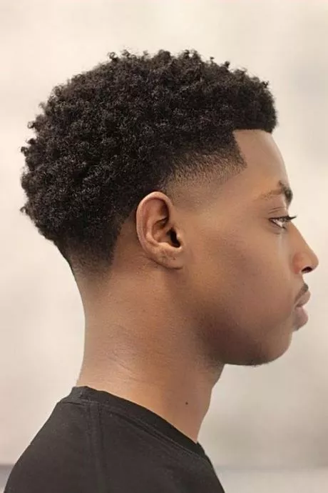 Coupe afro homme 2024 coupe-afro-homme-2024-43_13-5 
