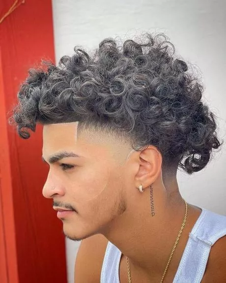 Coupe afro homme 2024 coupe-afro-homme-2024-43_14-6 