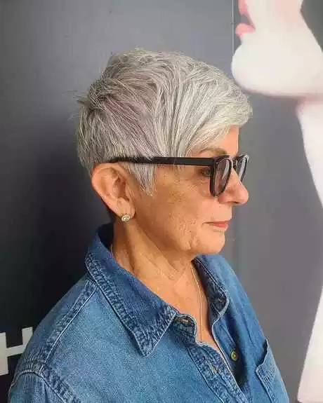 Coupe de cheveux pour femme de 50 ans 2024 coupe-de-cheveux-pour-femme-de-50-ans-2024-61_6-15 